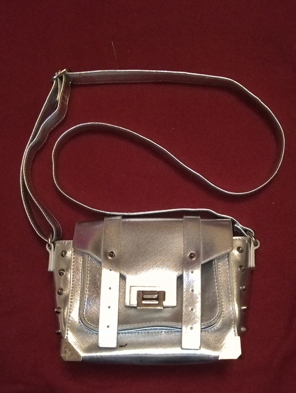 Source Unknown Metallic Silver Crossbody Bag
